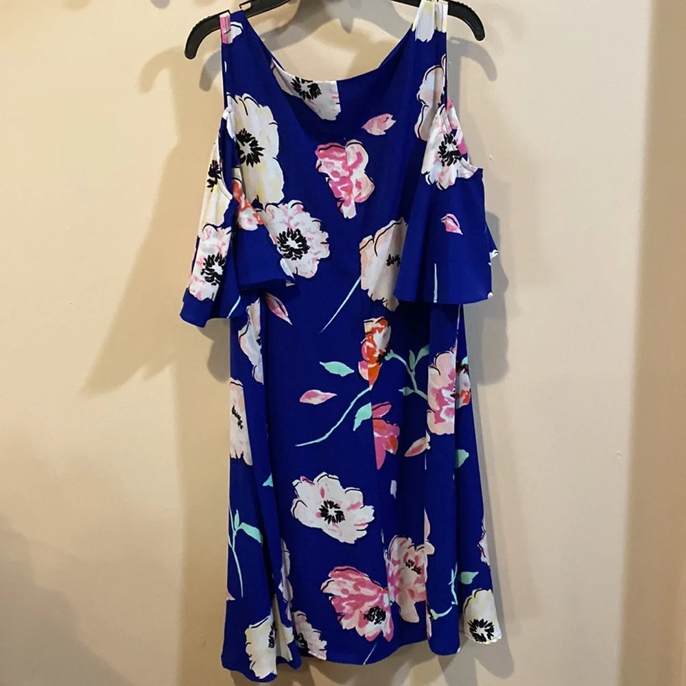 Formal Dress - Picture 3 of 3